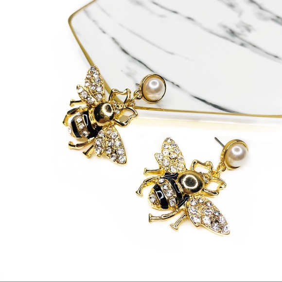 BLING BEE FAUX PEARL SPARKLY BUG DANGLE EARRINGS - Picture 6 of 8